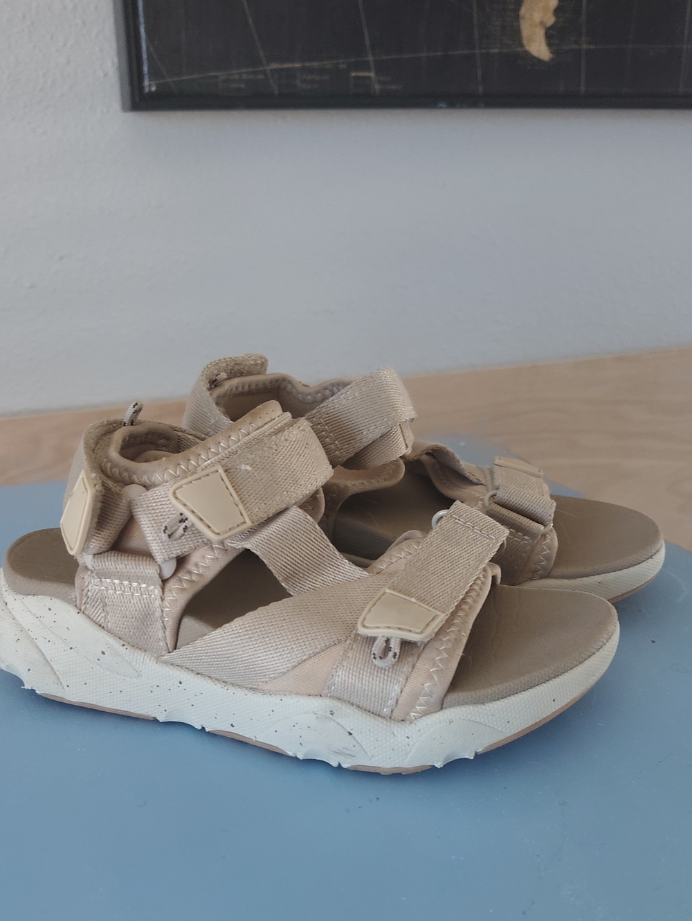 Nordstrom Kids Beige Hook-and-Loop Sandals Unisex Size 12